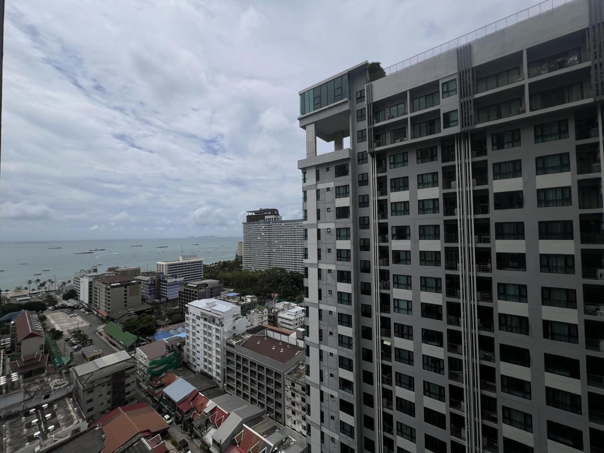 The Base Central Pattaya By Mickey Ngoại thất bức ảnh