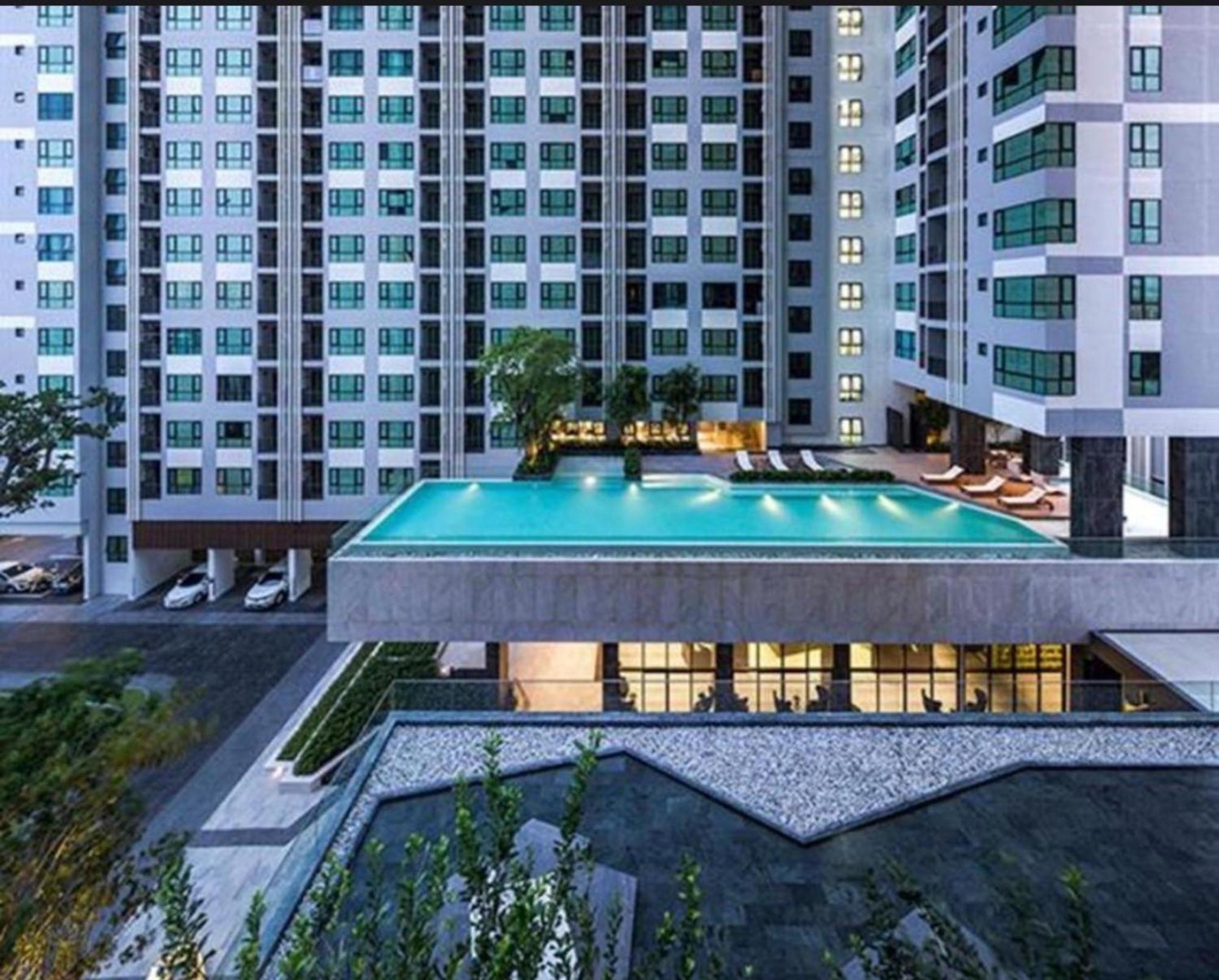 The Base Central Pattaya By Mickey Ngoại thất bức ảnh